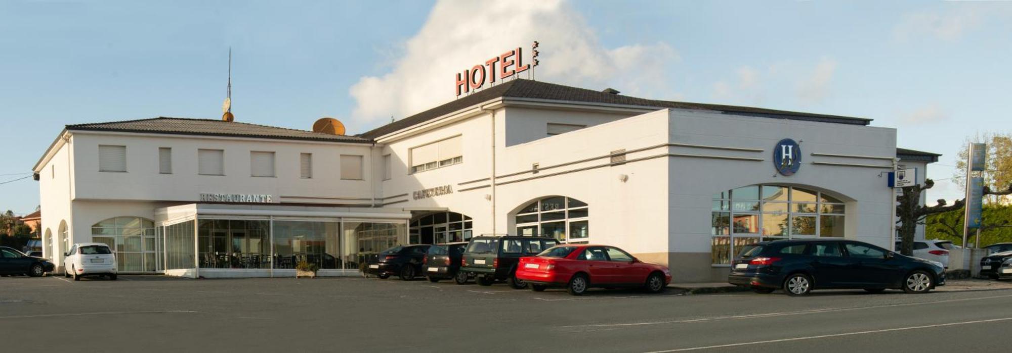 Hotel Barreiro Leira Buitenkant foto